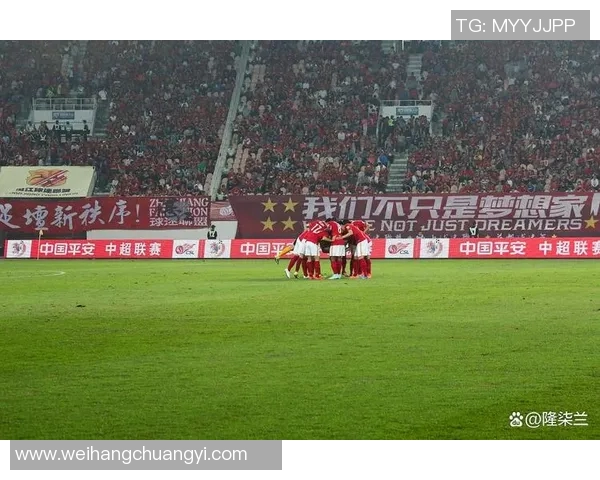 外国球星亲临中国足球赛场 见证中超魅力与发展潜力